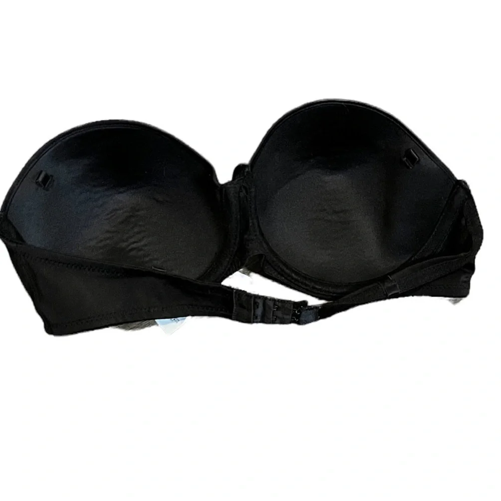 Women’s Forever 21 Strapless Bra Size 34D Black
